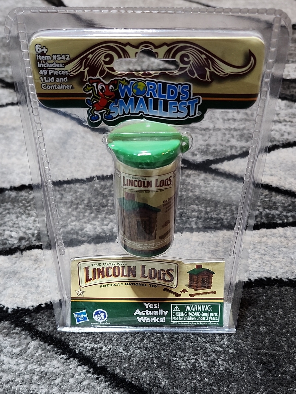 2022 WORLDS SMALLEST LINCOLN LOGS BUILDING SET BY SUPER IMPULSE